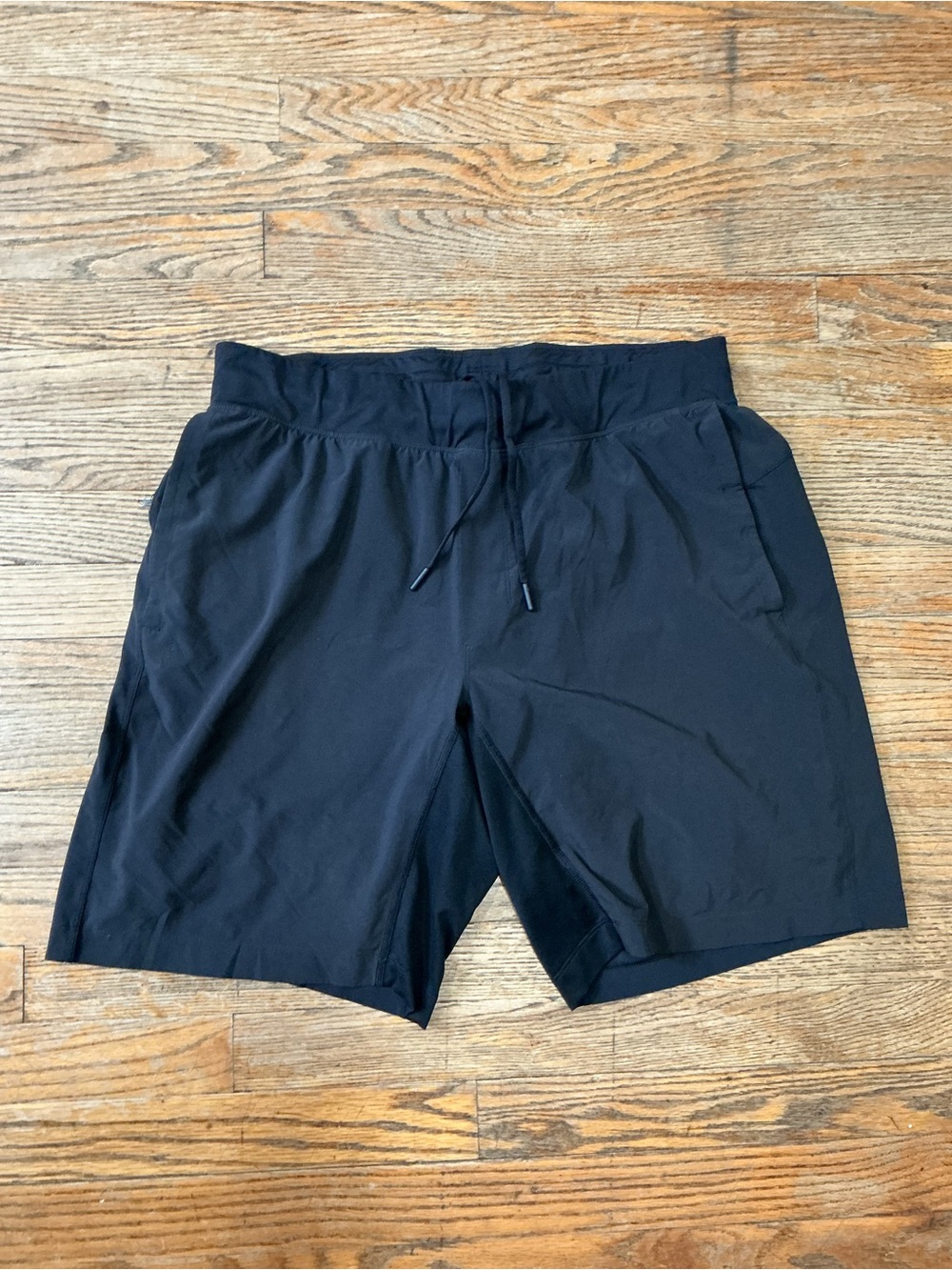 Lululemon mens athletic shorts The Short lined blue 9" inseam size mens XL